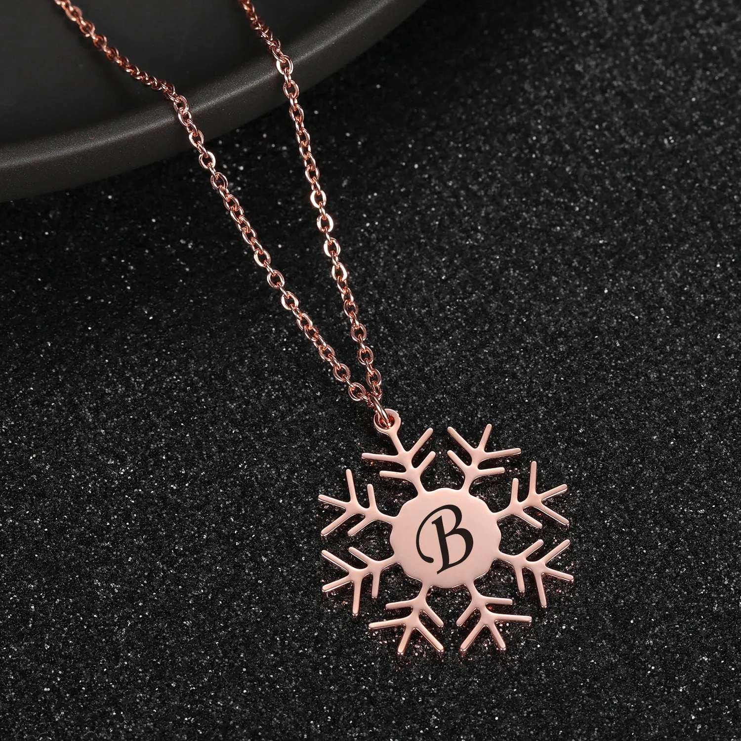 26 Letters Necklace Snowflake Pattern QN20976