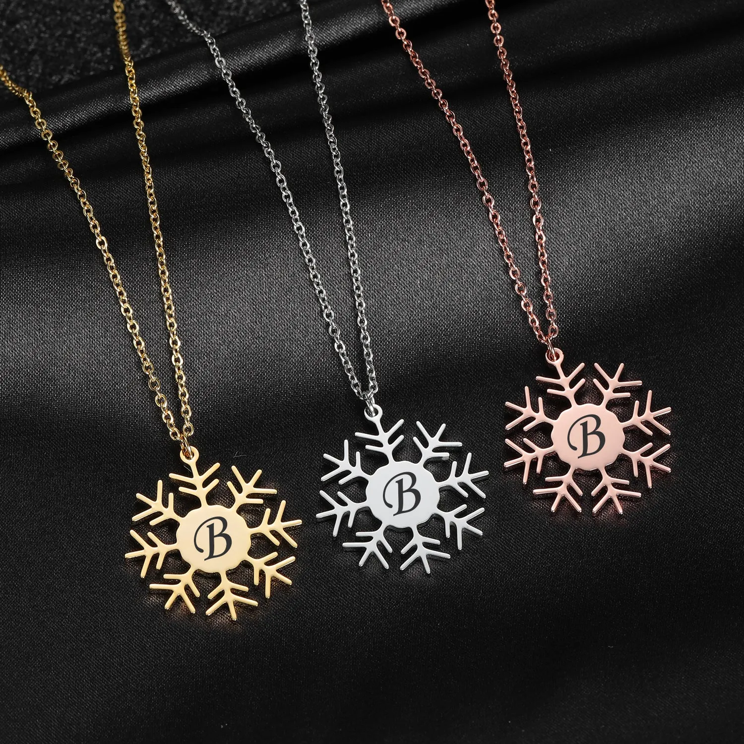 26 Letters Necklace Snowflake Pattern QN20976