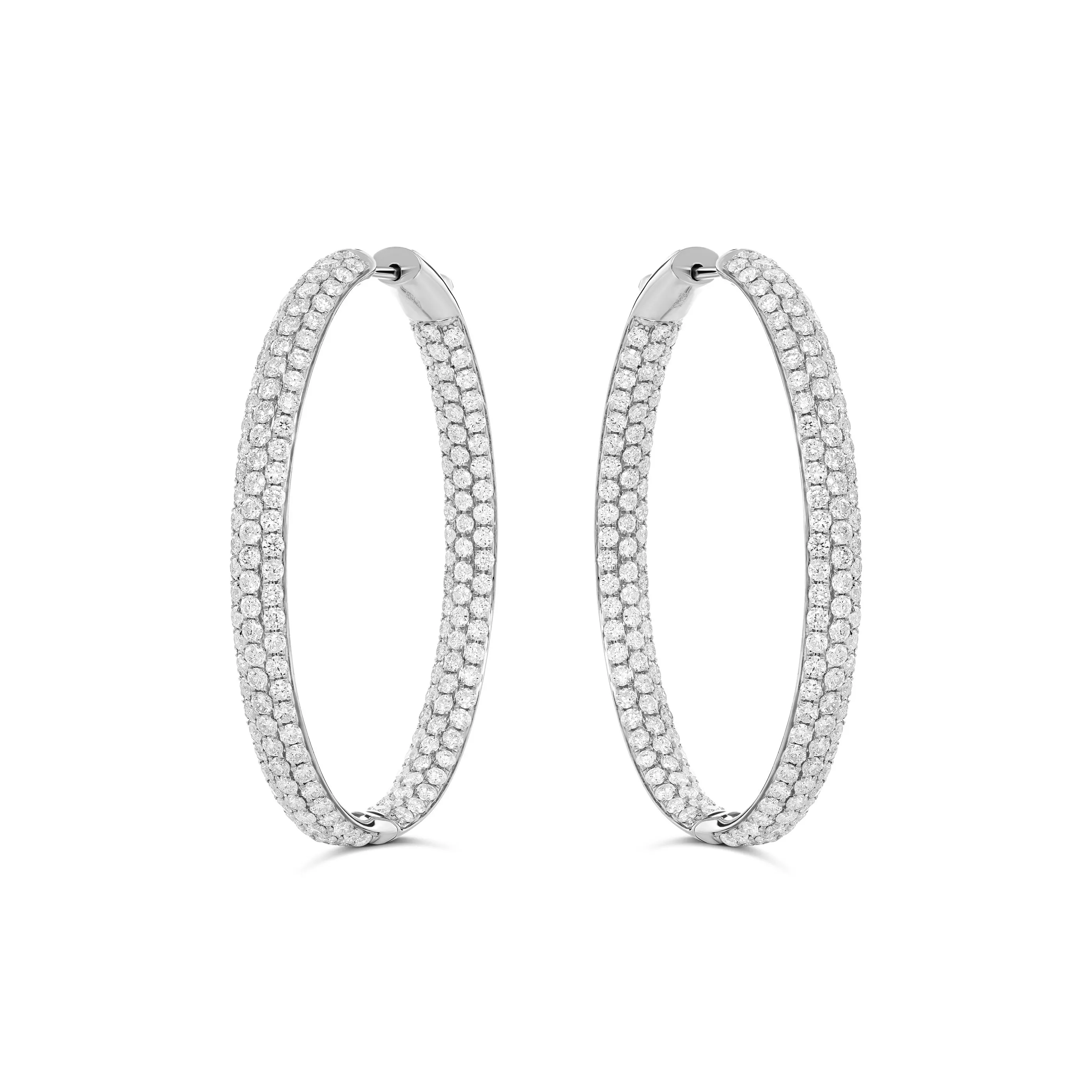 Artisan Pavé Oval Hoop Earrings | 18K Yellow Gold