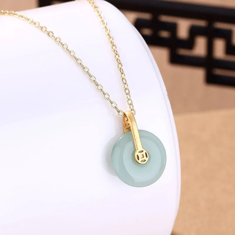 Classic Design Natural Hotan Jade Round Necklace