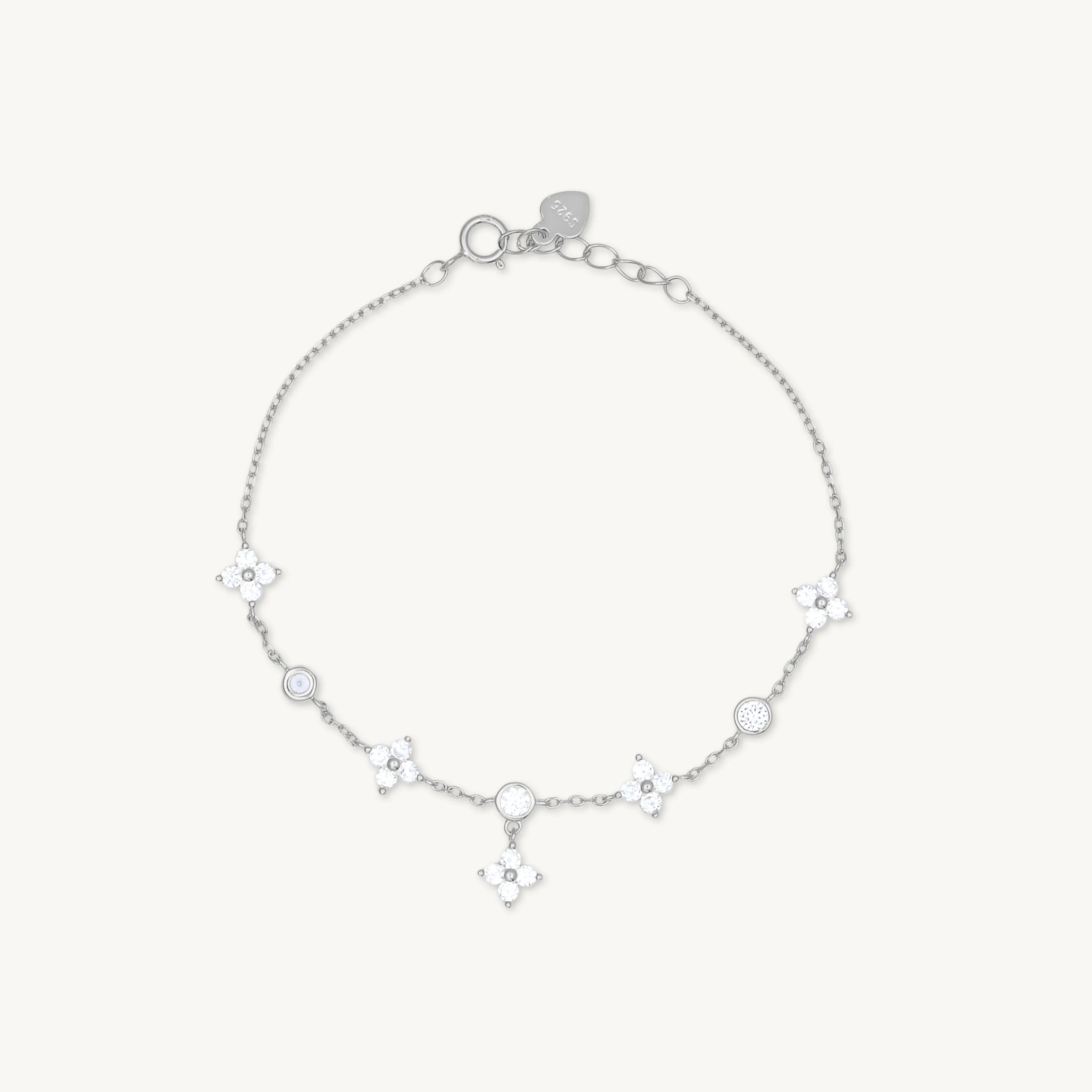 Clover Bezel Station Chain Bracelet