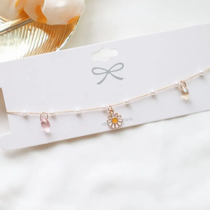 Fashion Daisy Necklace For Women Pendant Pearl Necklaces Jewelry Neck