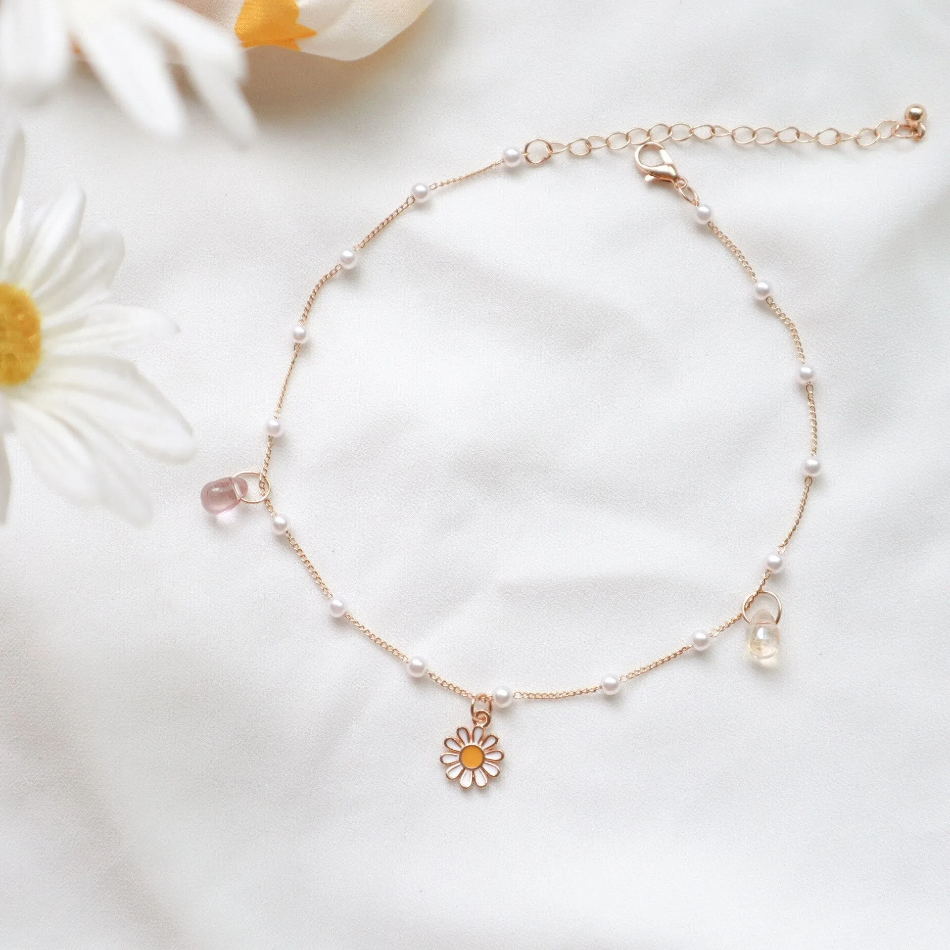 Fashion Daisy Necklace For Women Pendant Pearl Necklaces Jewelry Neck