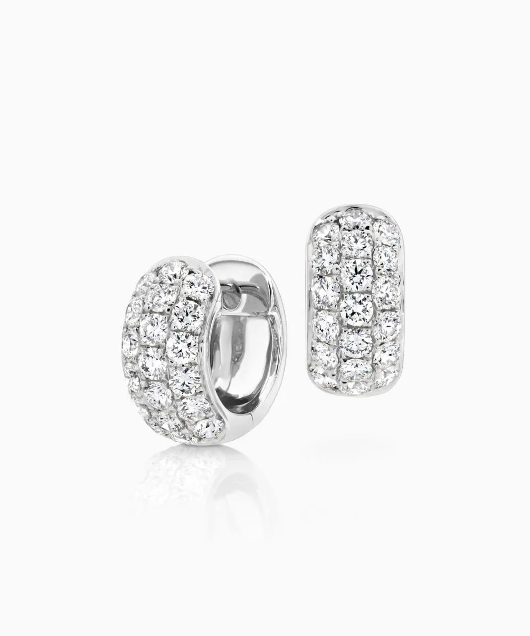 Huggie Medio Diamond Earrings