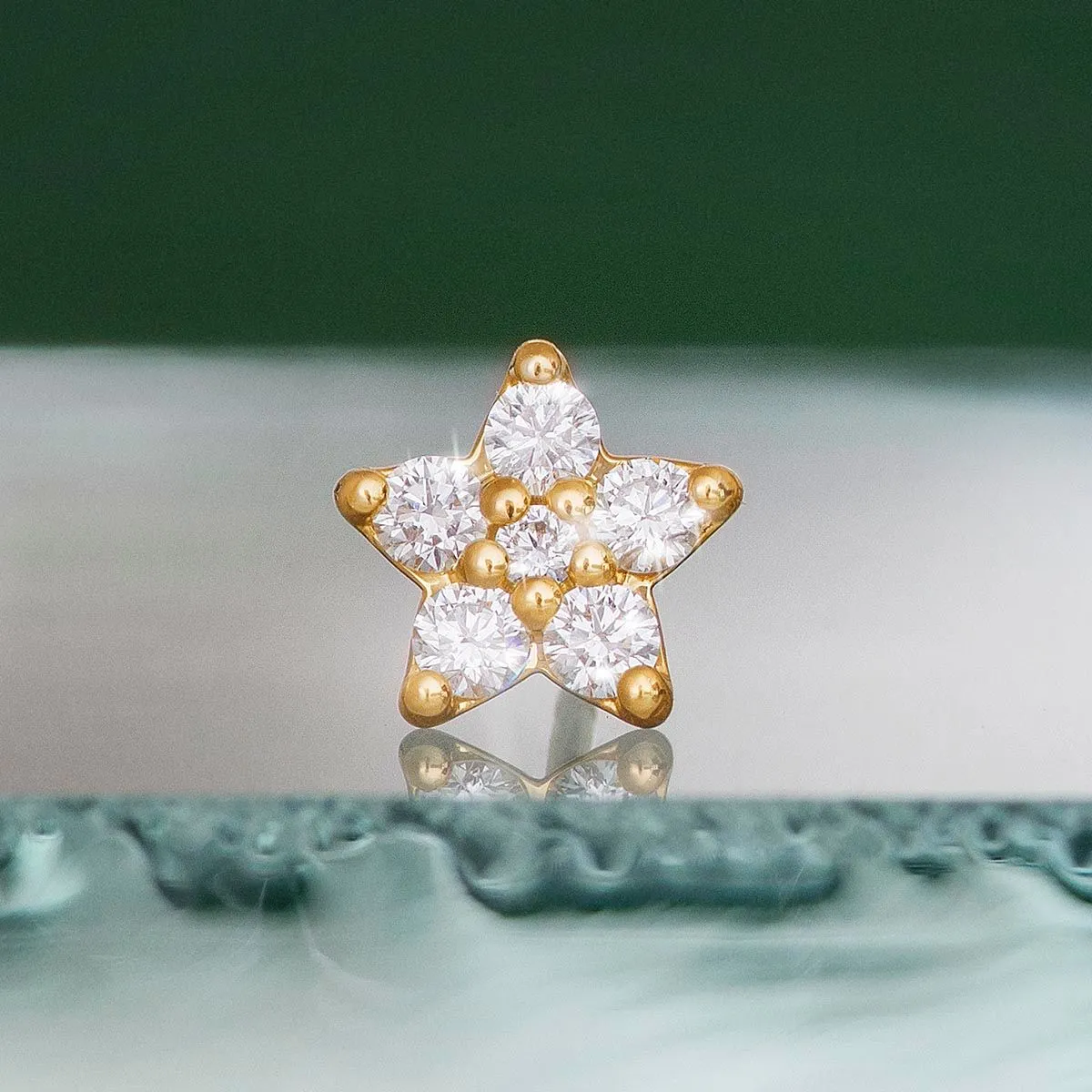 Large Shooting Stars 18K Gold Studs w. Diamonds
