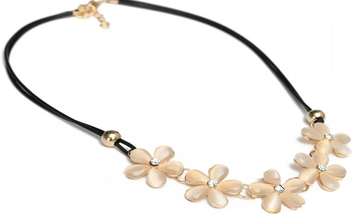 Leather Opal Flowers Pendant Necklace
