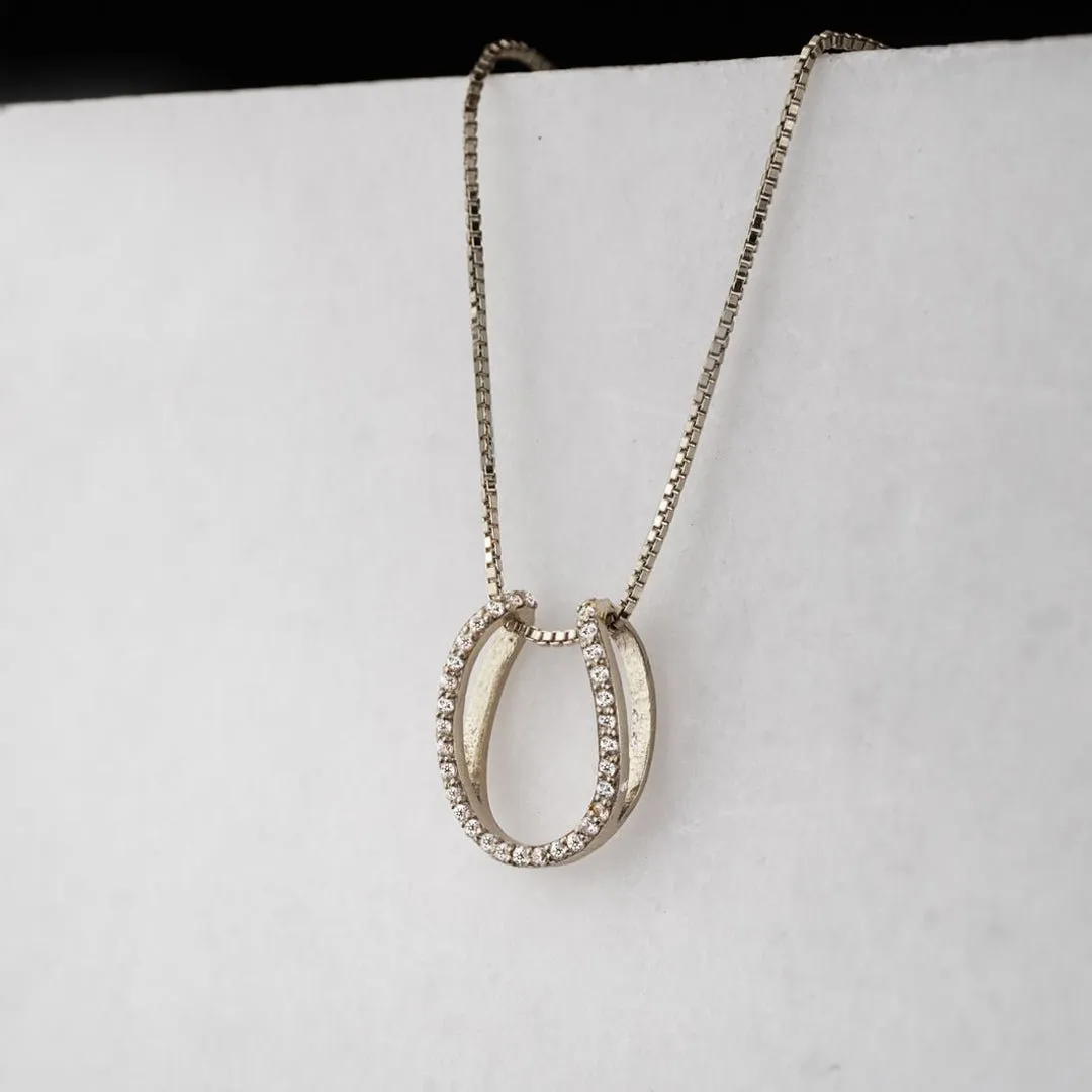 Levade - Horseshoe Moissanite Stone Pendant and Box Chain Sterling Silver Necklace