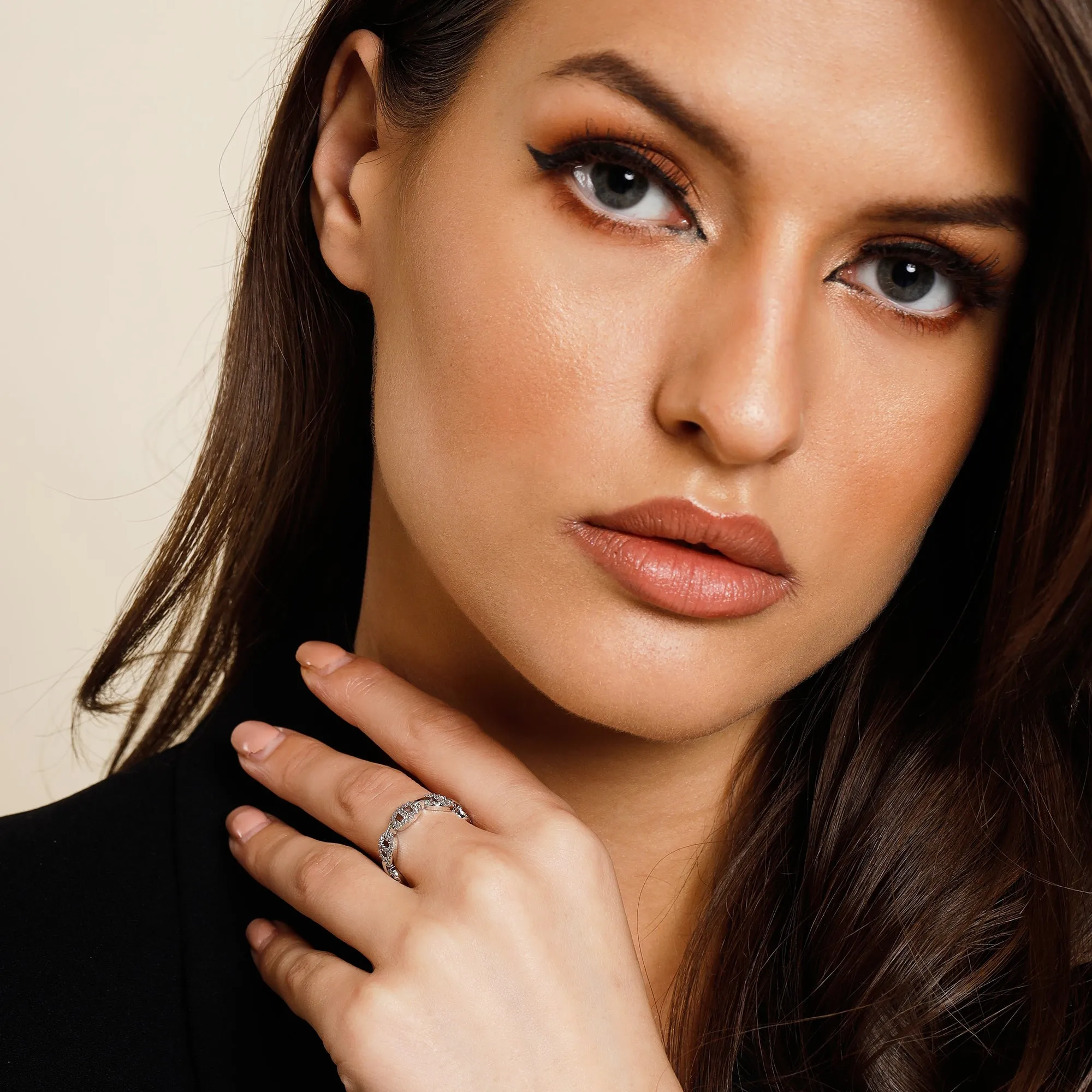 Linked Luxe Ring