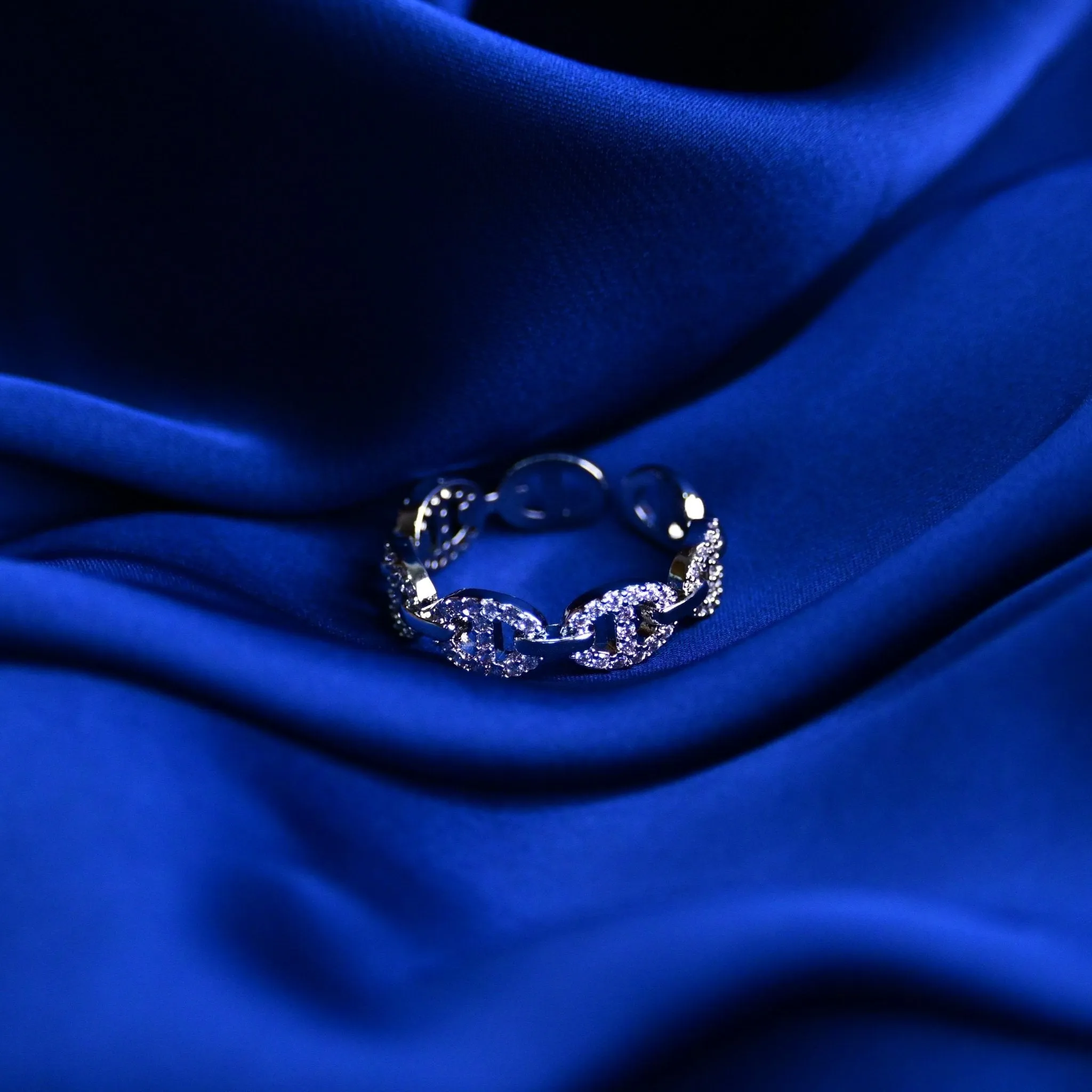 Linked Luxe Ring