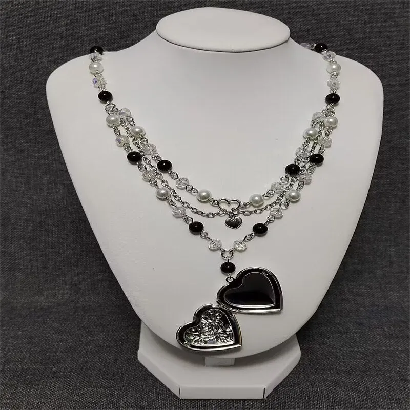 New Trendy Gothic Black Pearls Butterfly Heart Fairycore Choker Necklace