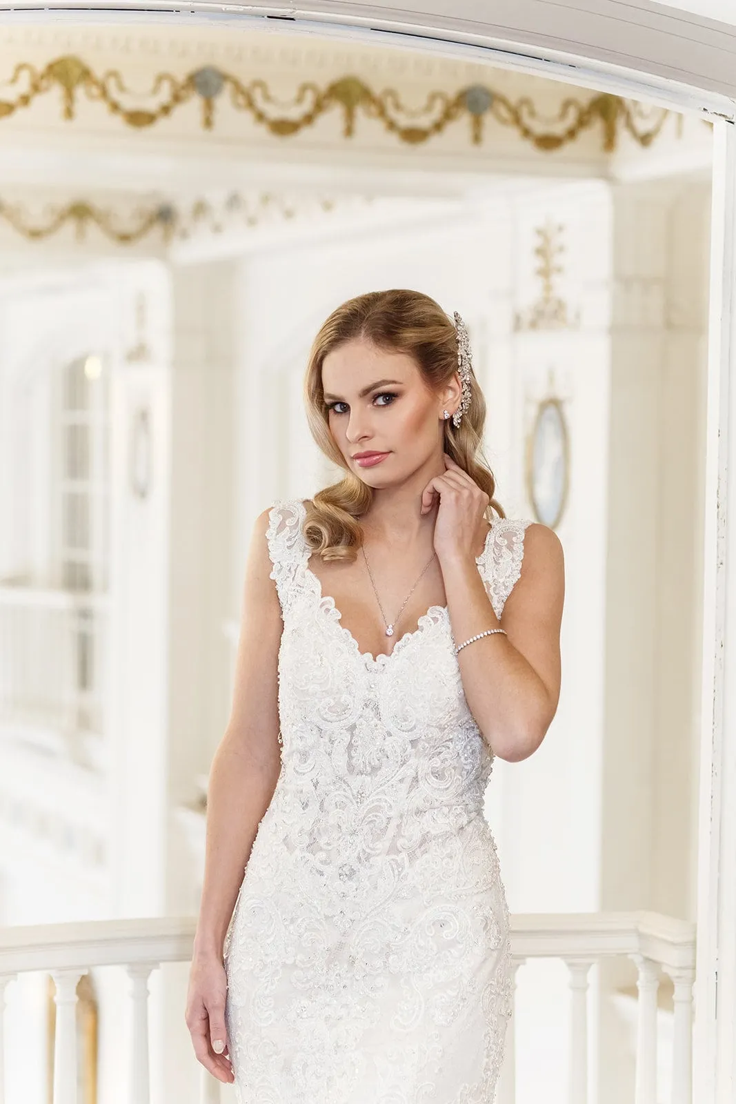 Petite Round Jewelry Set