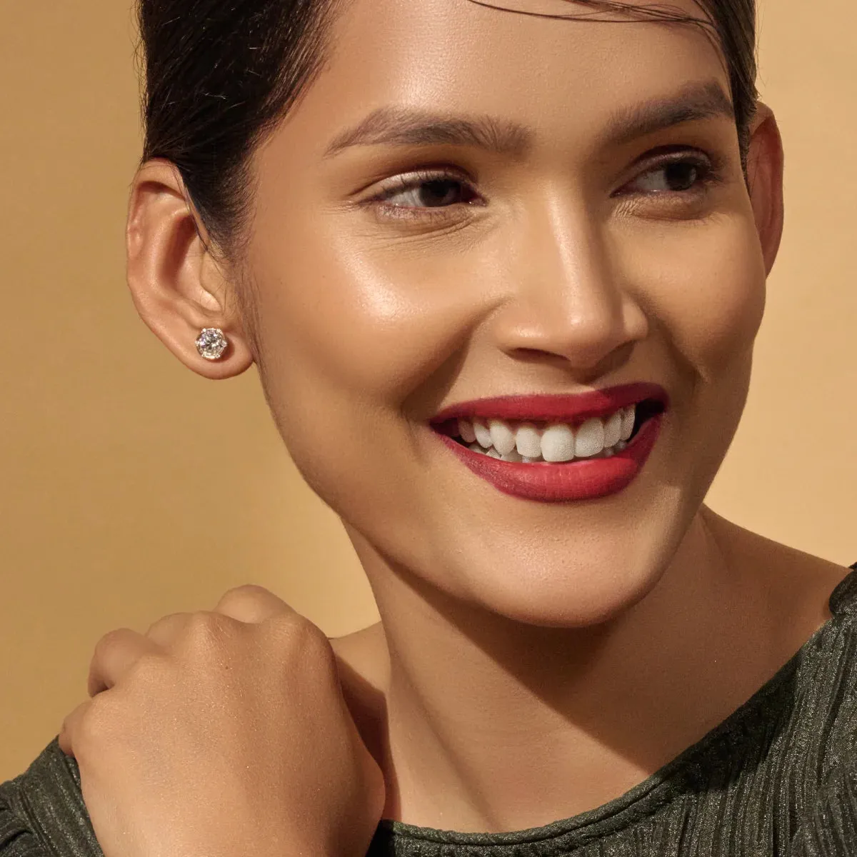 Round Brilliant Diamond Earrings