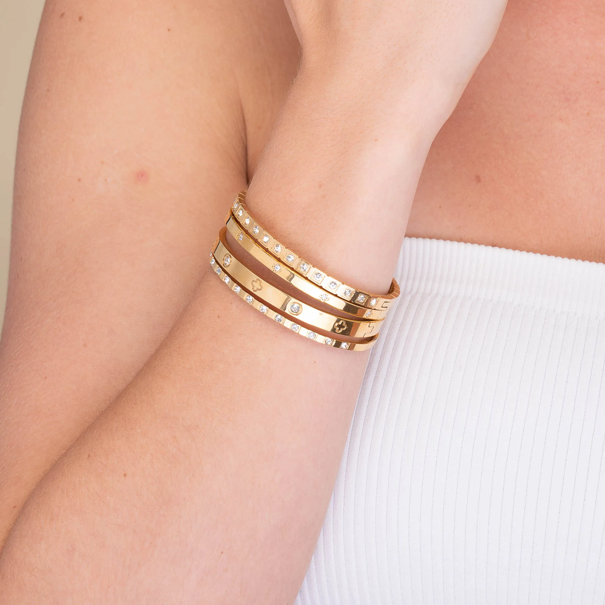 Slim Clover Zirconia Hinged Bangle Bracelet