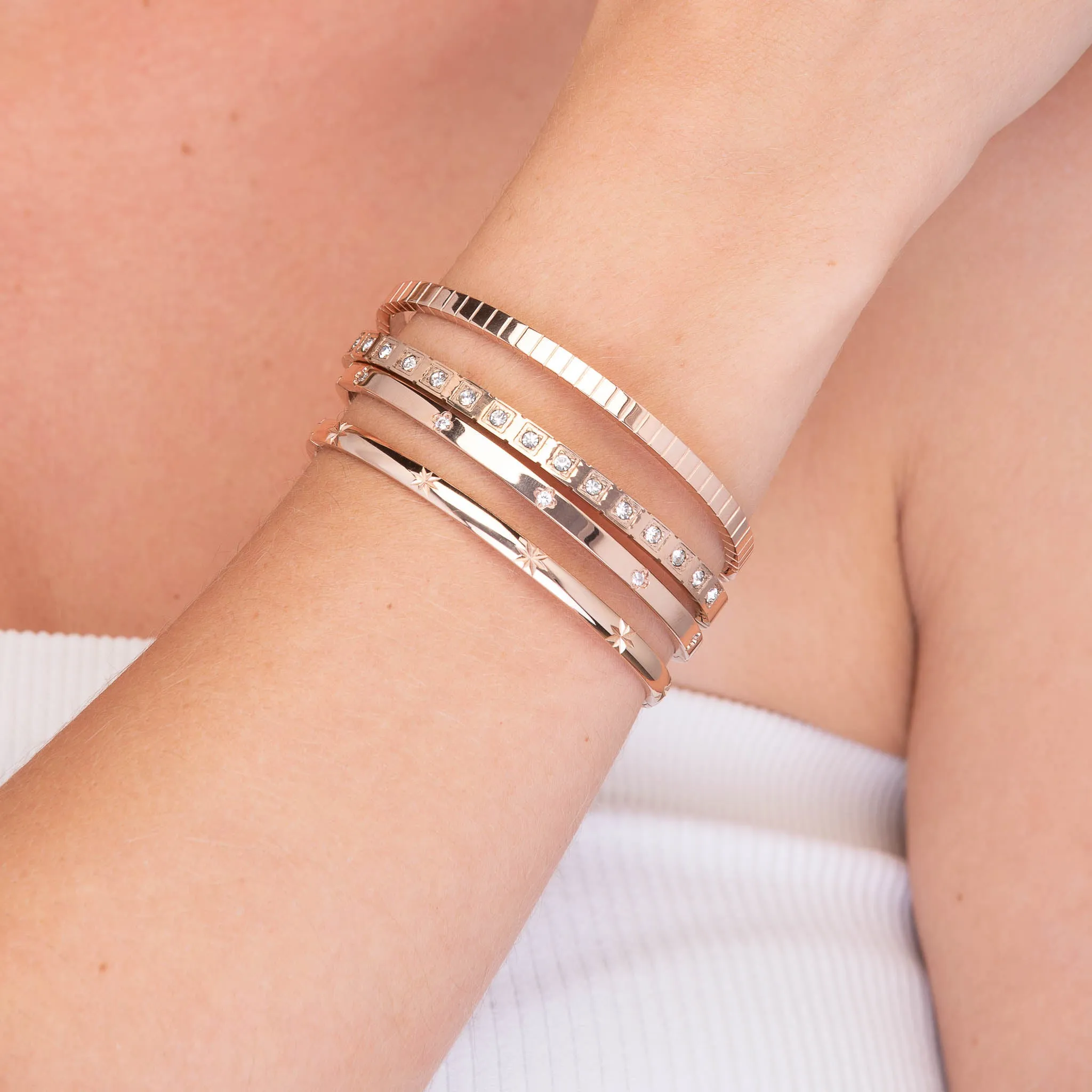 Slim Clover Zirconia Hinged Bangle Bracelet