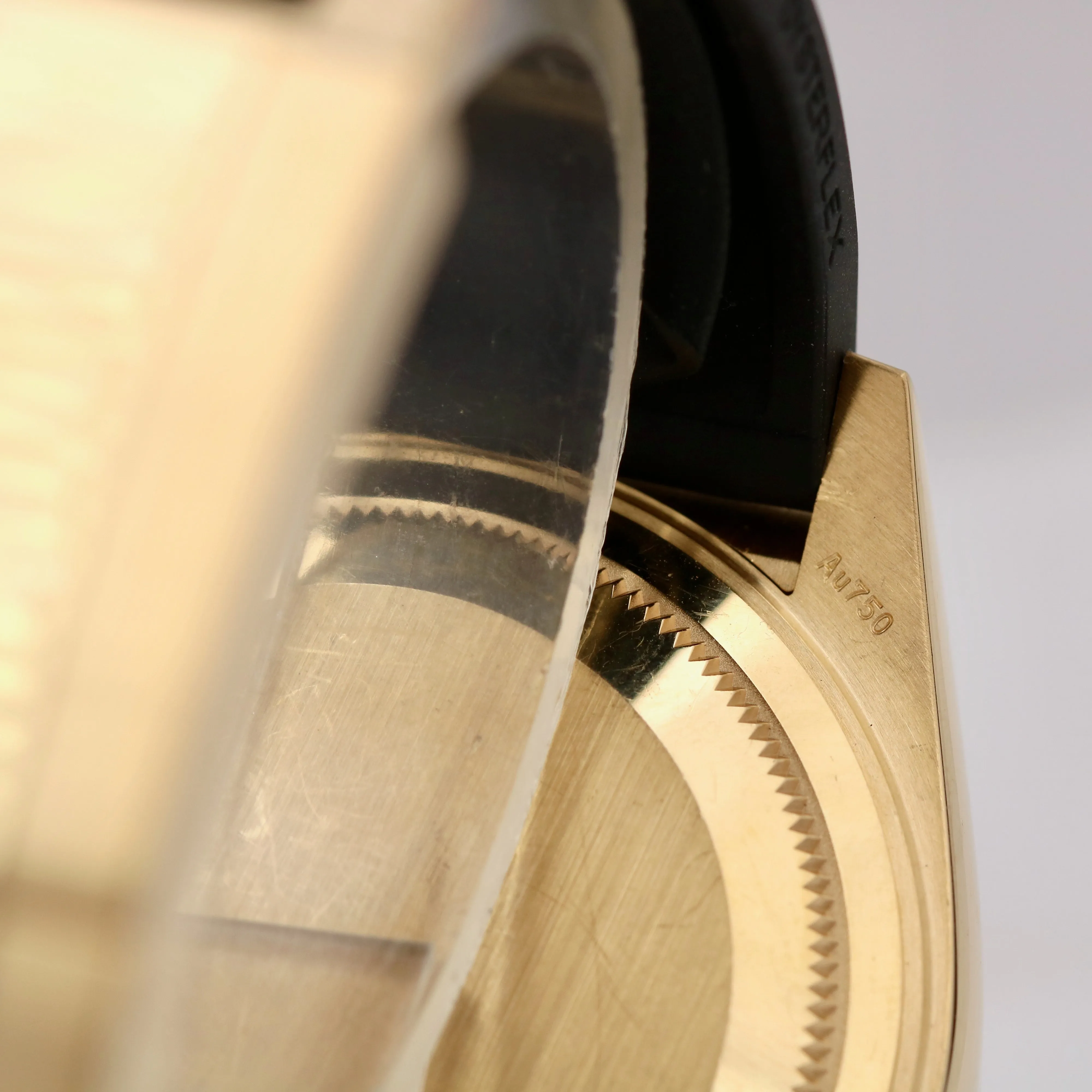UNPOLISHED Rolex Sky-Dweller 18K Yellow Gold Rubber BLACK DIAL 42mm 326238 Watch