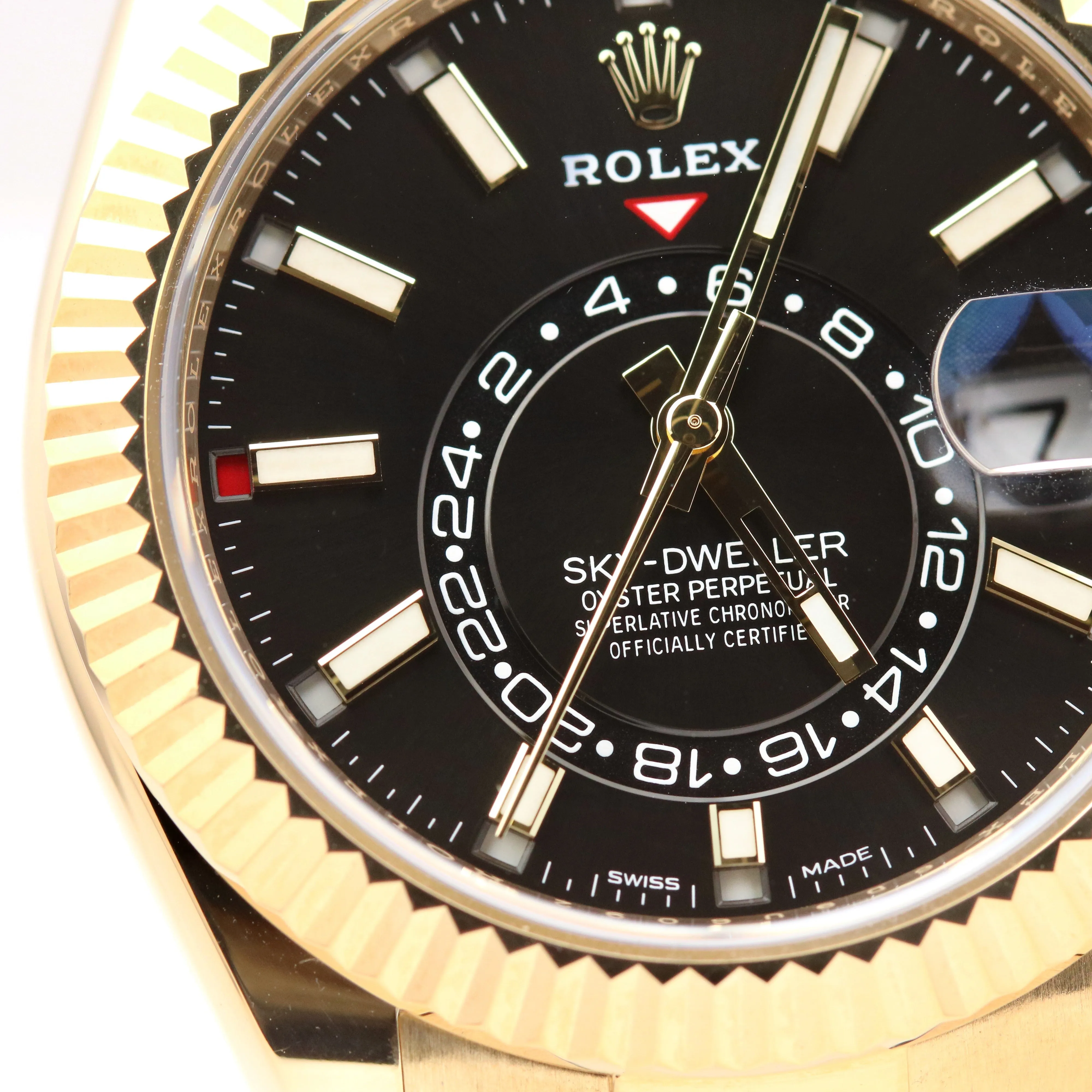 UNPOLISHED Rolex Sky-Dweller 18K Yellow Gold Rubber BLACK DIAL 42mm 326238 Watch