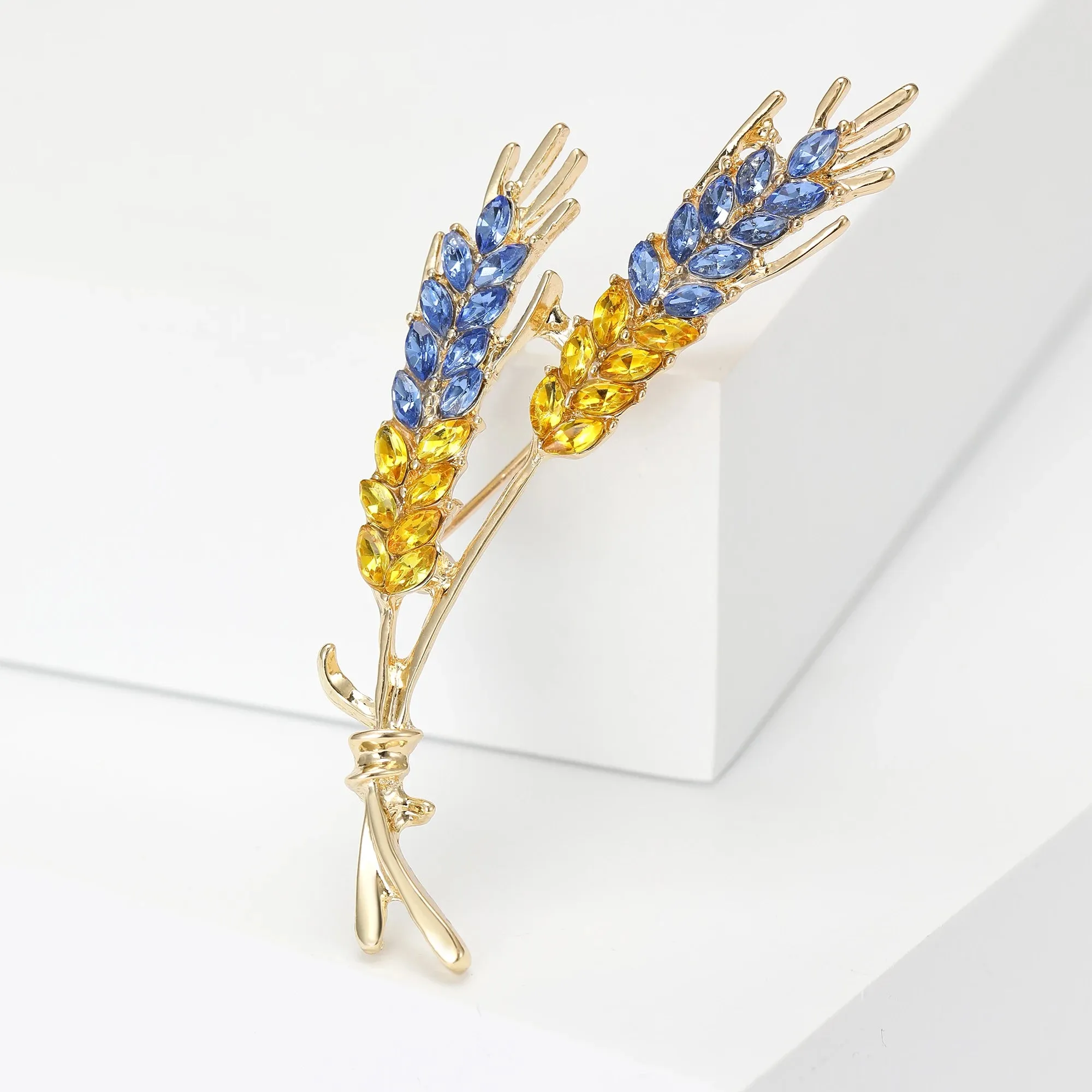 Women's Brooches Trendy Fashion 3-Color Rhinestone Ear of Wheat Lapel Pins Luxury Jewelry Accessories For Clothing